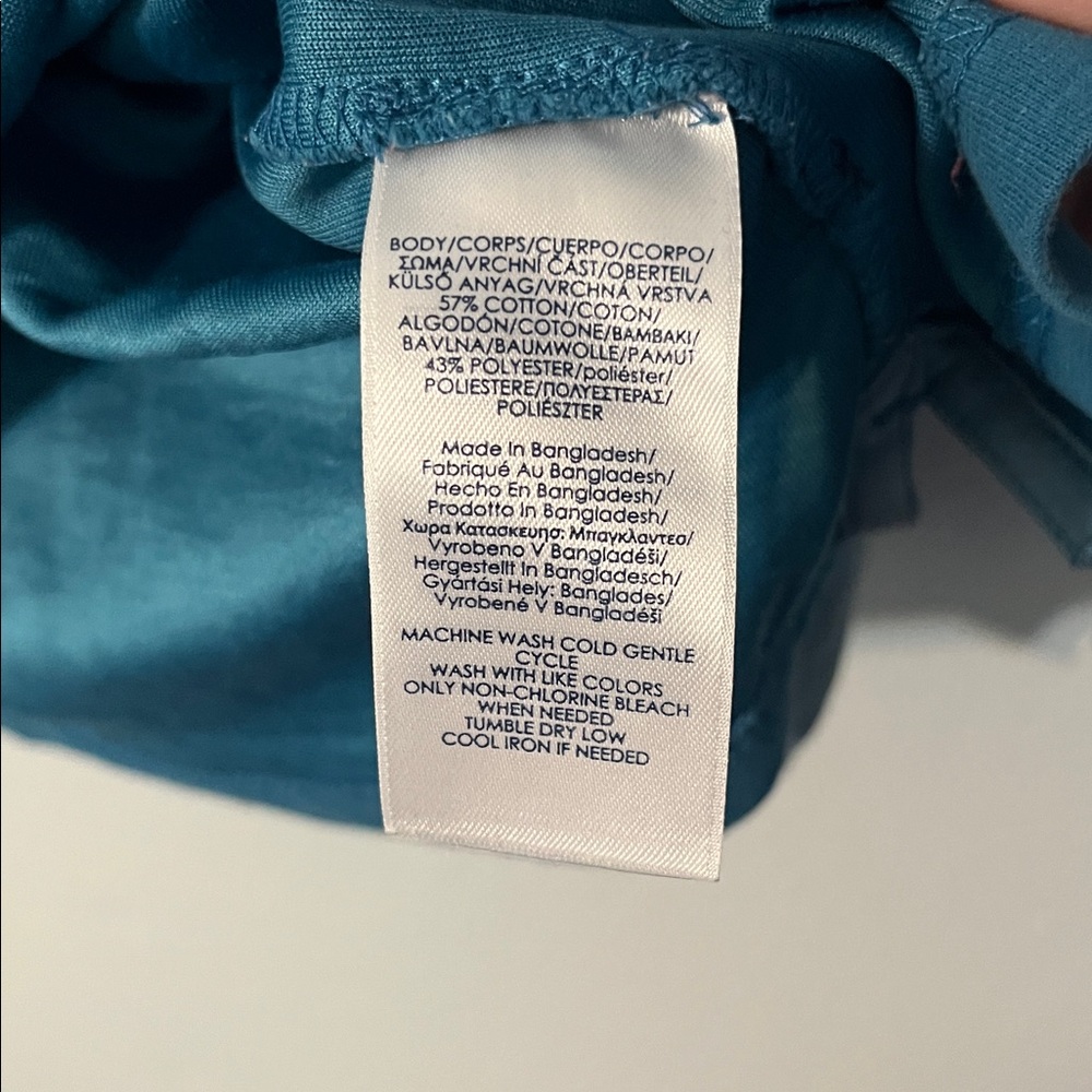 5/$25 CHAPS | Two-Toned Blue Half-Zip Pull Over Sweatshirt - Picture 6 of 6